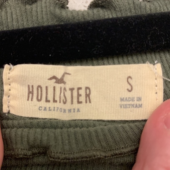 “Hollister” cute little top - Picture 2 of 3